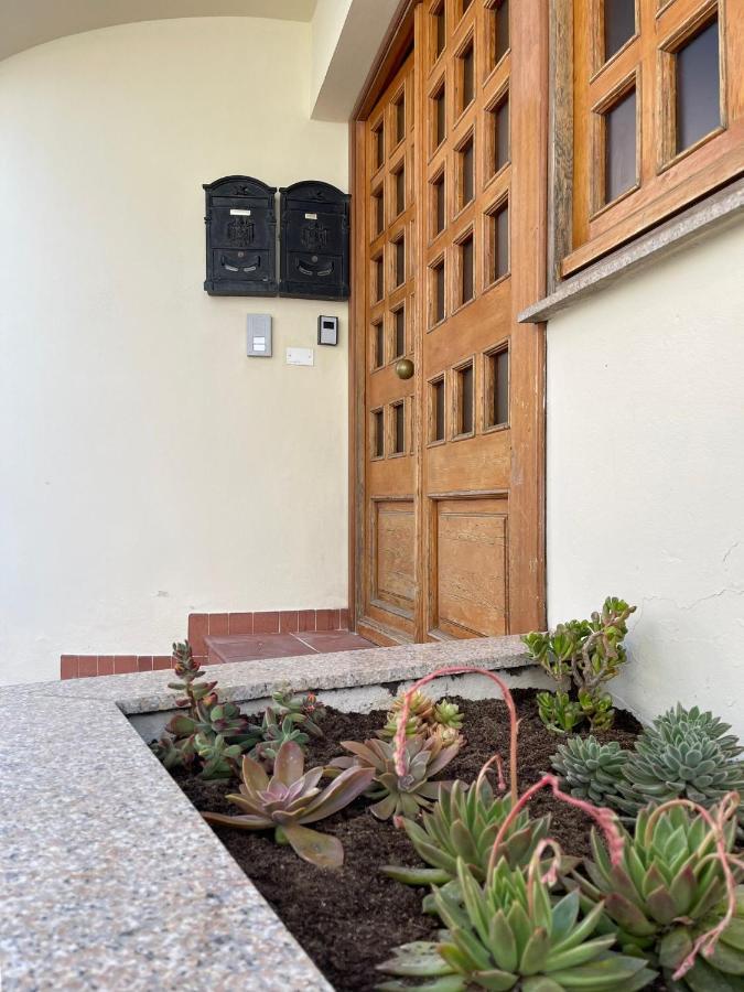 Casa Vacanze Sa Piazza Lägenhet Dorgali Exteriör bild