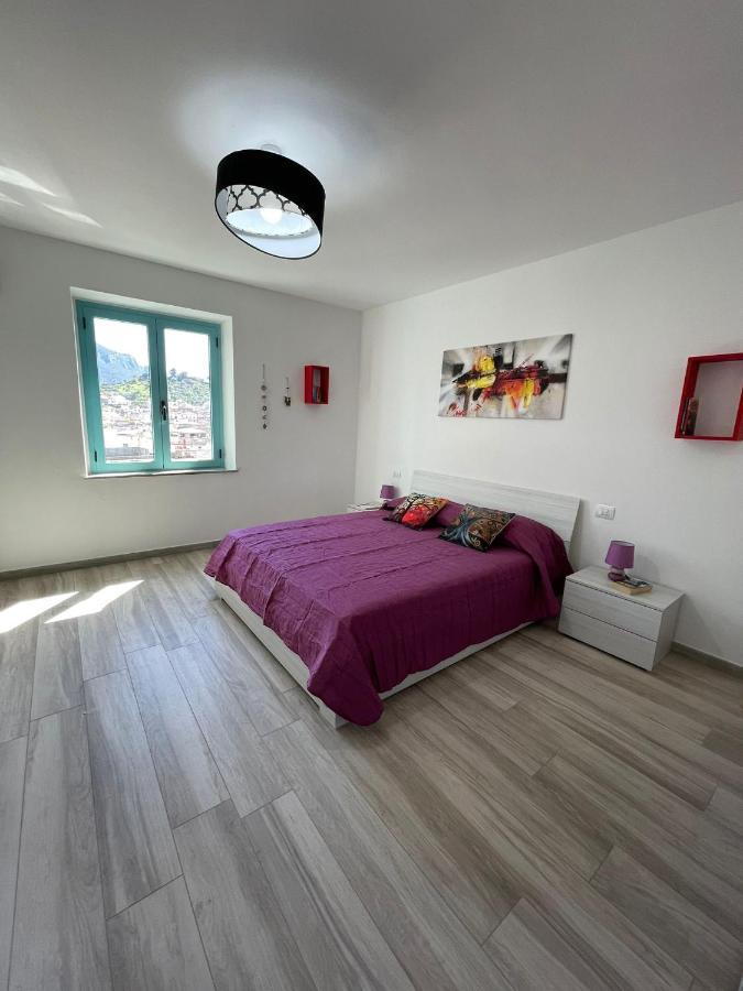 Casa Vacanze Sa Piazza Lägenhet Dorgali Exteriör bild